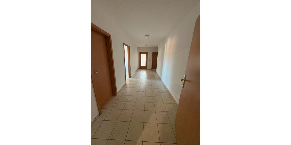 Etagenwohnung Themar - 3 Zimmer, 114 m&sup2;, 960&euro; | Angebot:26483251