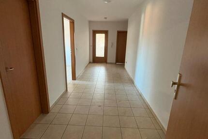 Wohnung Themar - 3 Zimmer, 114 m&sup2;, 960&euro; | Angebot:26483251