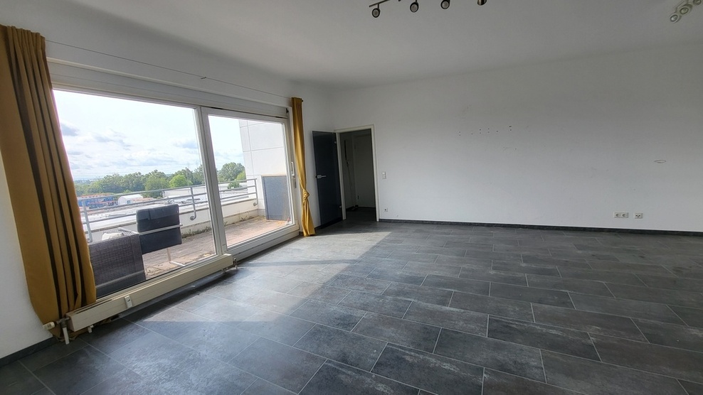 moderne Bürofläche mit wohnlichem Charakter - Balkon, Küche, Bad und Sauna ca. 96 m²