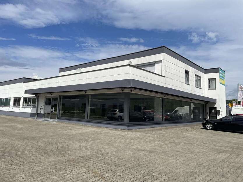 Halle in Heidenheim 2.800 € 190 m² zimmer