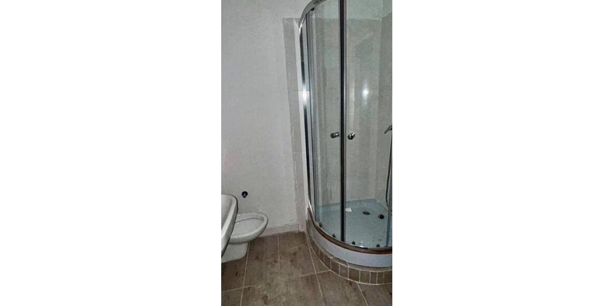 Etagenwohnung Roßwein - 7 Zimmer, 160 m&sup2;, 900&euro; | Angebot:26446785