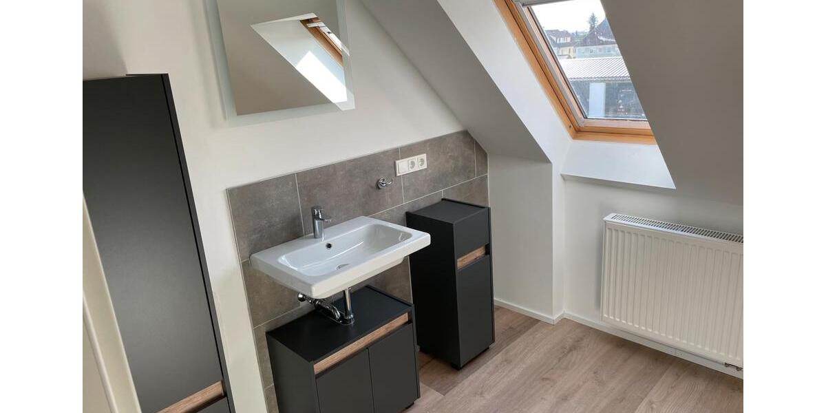 Dachgeschoßwohnung Petersaurach - 1 Zimmer, 50 m&sup2;, 775&euro; | Angebot:25281063