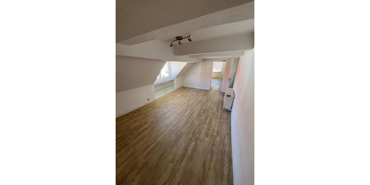 Dachgeschoßwohnung Wolfsburg Alt-Wolfsburg - 3 Zimmer, 62 m&sup2;, 380&euro; | Angebot:26516499