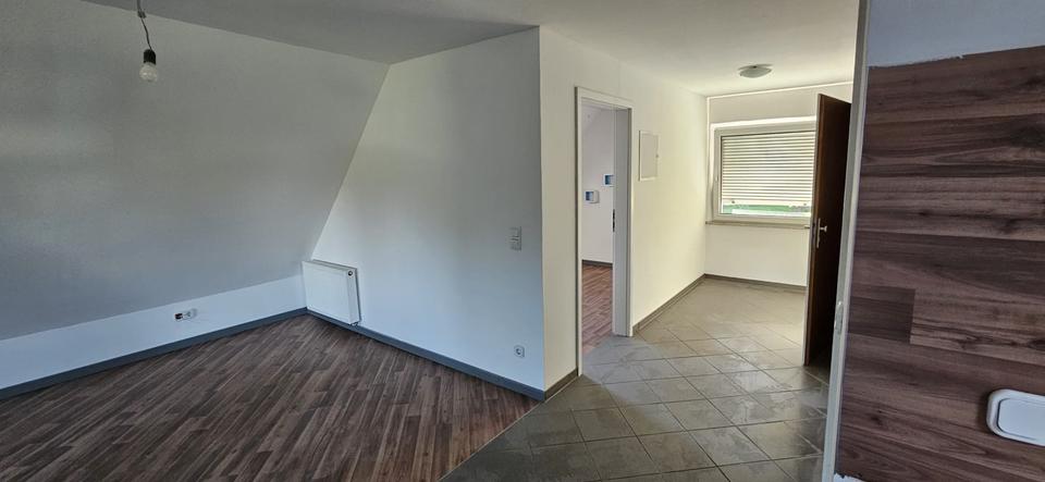 Dachgeschoßwohnung Vilseck - 2 Zimmer, 63 m&sup2;, 600&euro; | Angebot:24432691