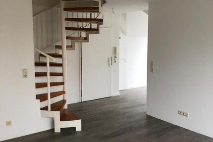 Helle 2,5 Zimmer Maisonette-Wohnung in MemmelsdorfLichteneiche 2 zimmer