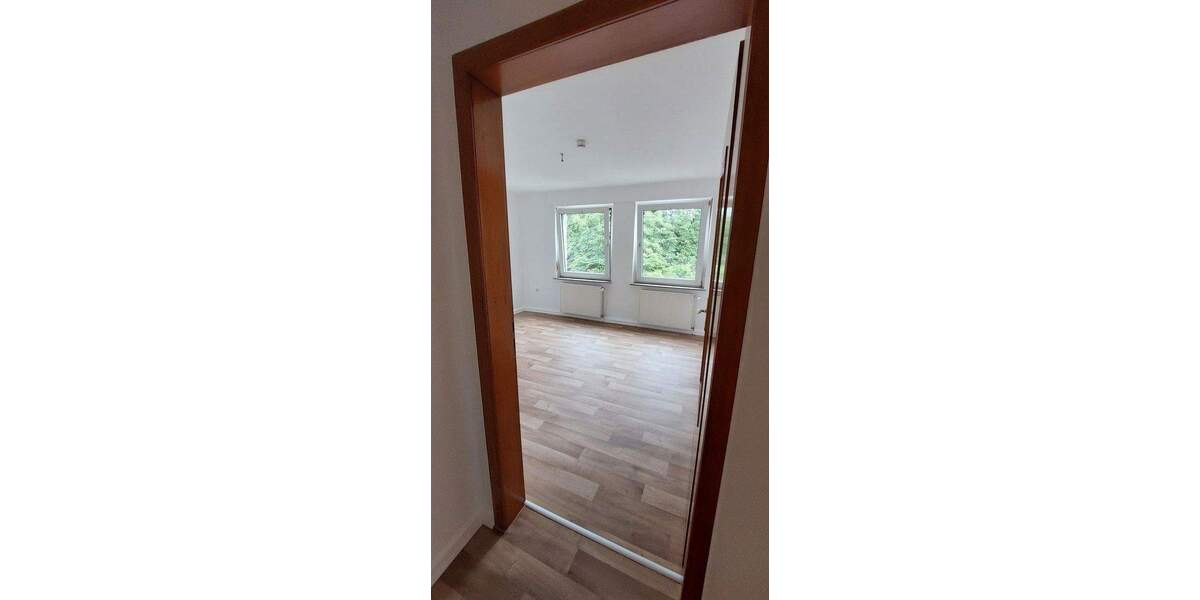 Etagenwohnung Enger - 4 Zimmer, 85 m&sup2;, 550&euro; | Angebot:24910973