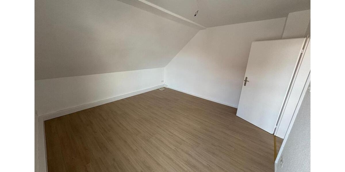 Helle 3-Zimmer Dachgeschosswohnung in Nordstemmen 3 zimmer