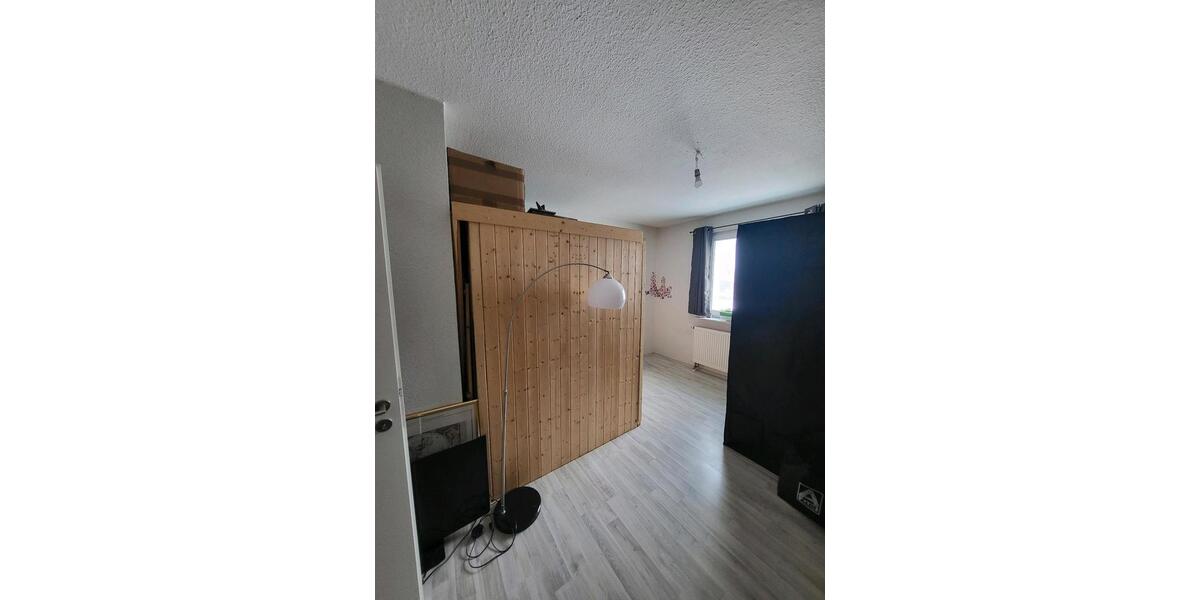 Zimmer frei für eine WG (Kurz oder auf Dauer) 3.5 zimmer