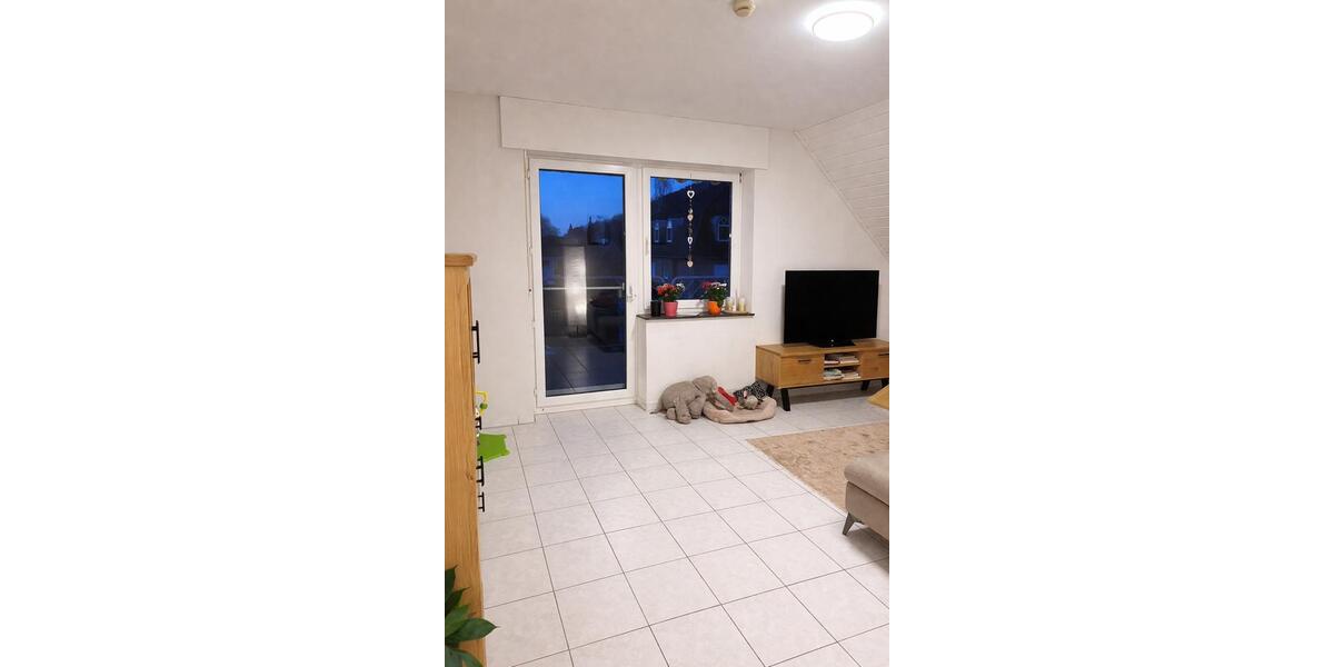 Etagenwohnung Porta Westfalica - 4 Zimmer, 92 m&sup2;, 880&euro; | Angebot:25151053