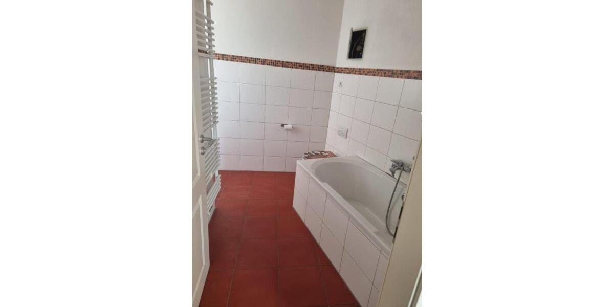 Maisonettenwohnung Gröditz - 3 Zimmer, 69 m&sup2;, 395&euro; | Angebot:25790192