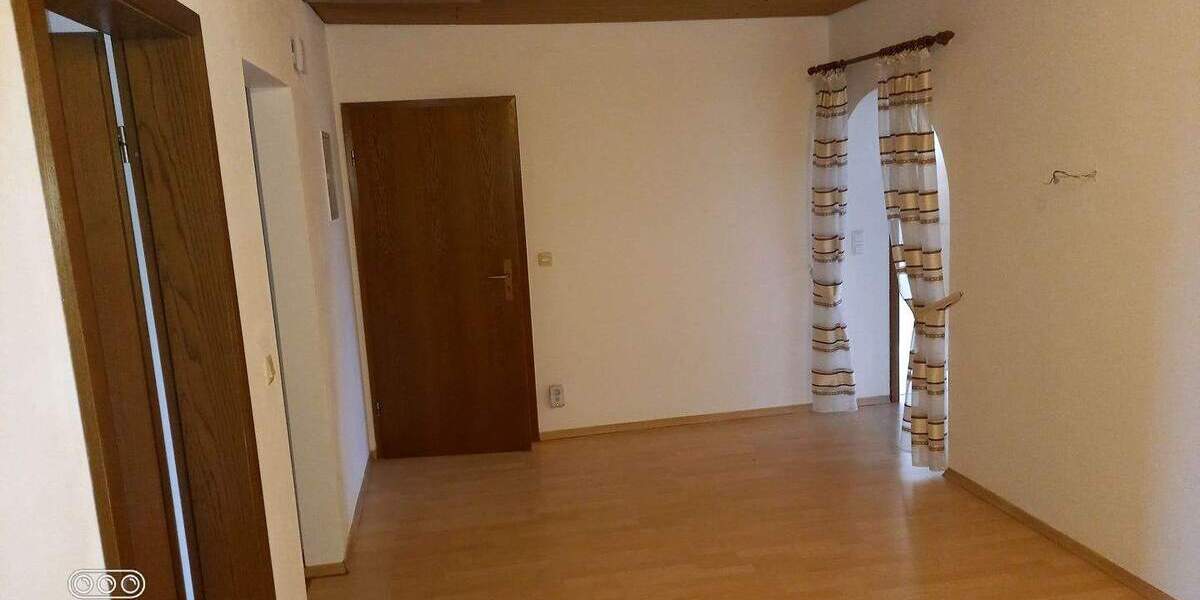 Etagenwohnung Gaimersheim - 4 Zimmer, 116 m&sup2;, 1.190&euro; | Angebot:24435126