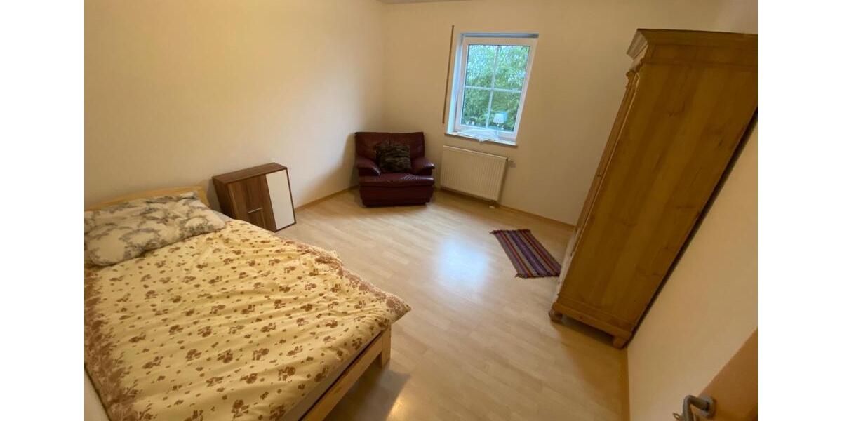 Wohnen auf Zeit Moosthenning - 5 Zimmer, 156 m&sup2;, 370&euro; | Angebot:26632619