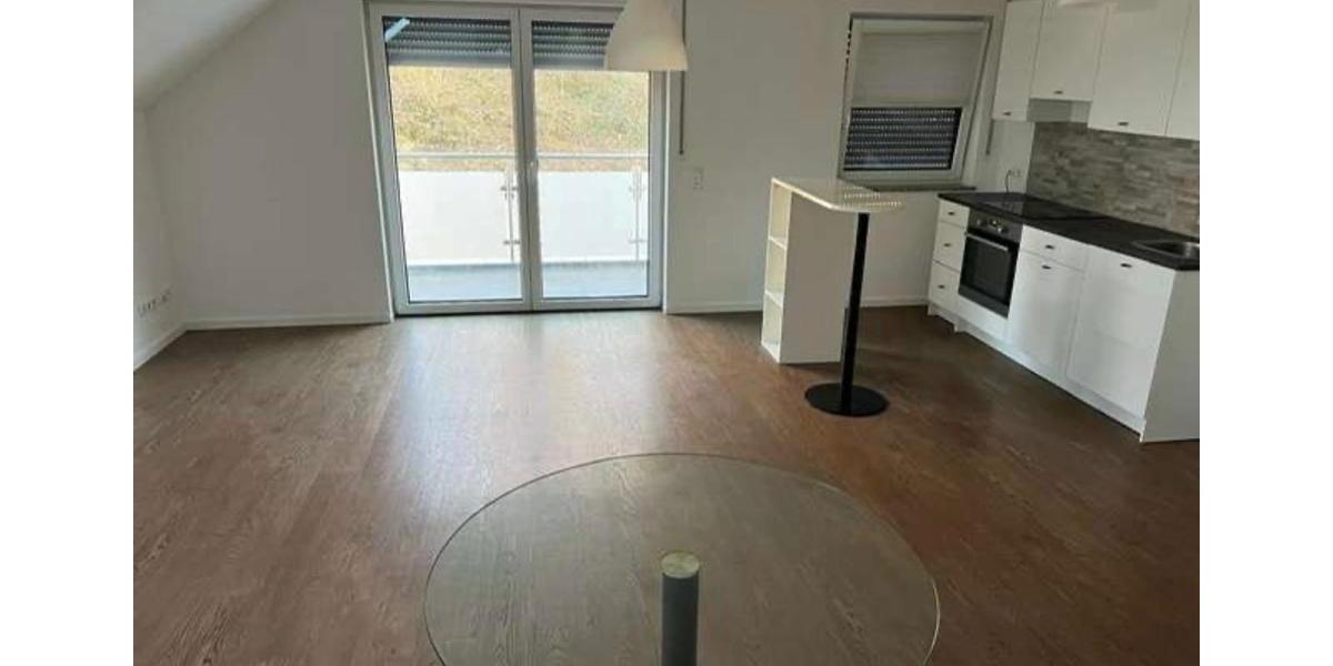 Etagenwohnung Mainburg - 3.5 Zimmer, 95 m&sup2;, 1.350&euro; | Angebot:24852101