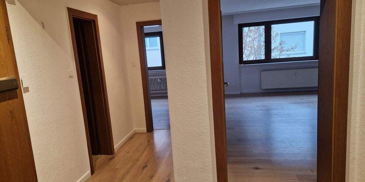 Etagenwohnung Hanau - 3 Zimmer, 79 m&sup2;, 995&euro; | Angebot:24657345