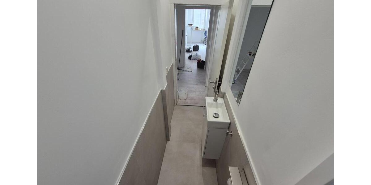 WG Zimmer in 4er WG. Voll möbliert. Renoviert 4 zimmer