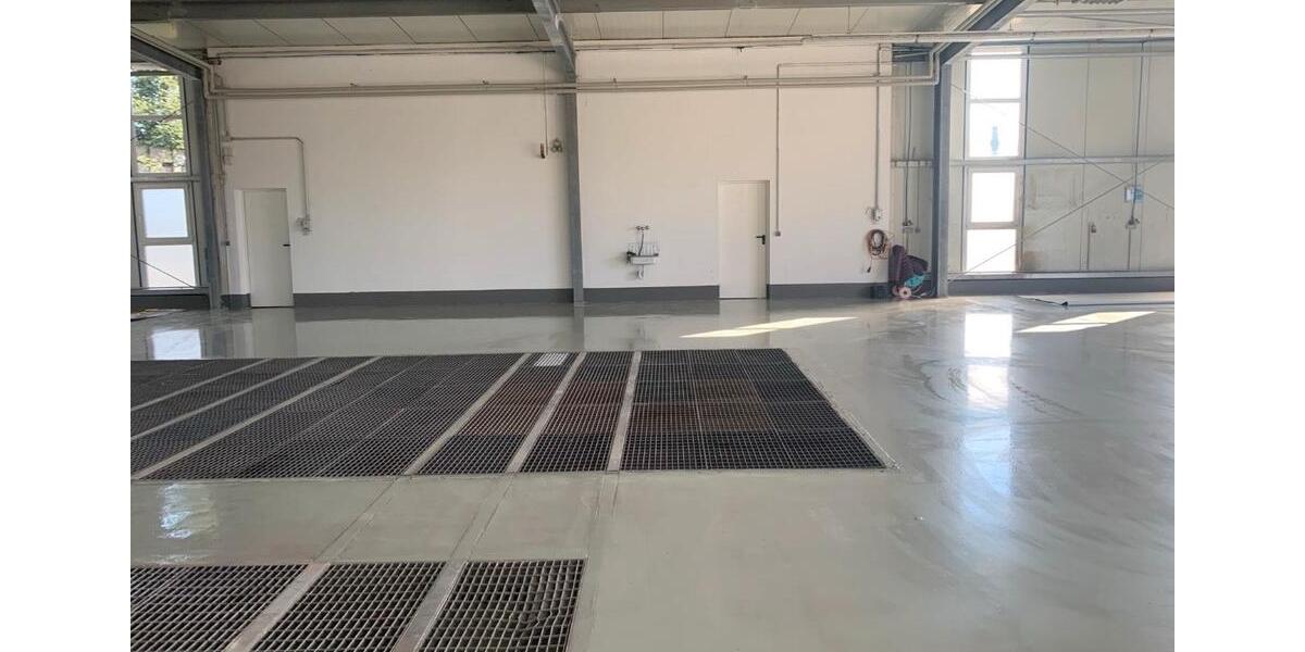 Gewerbe Halle direkt auf A28 HattenBüroWCDusche zimmer