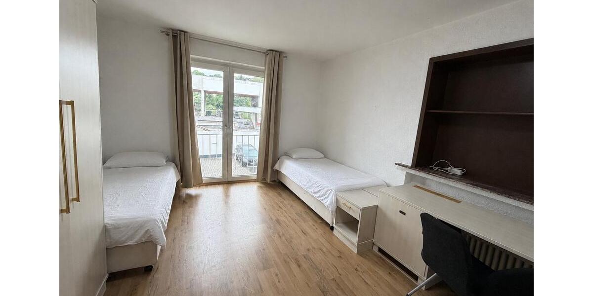Etagenwohnung Siegen - 4 Zimmer, 105 m&sup2;, 1.100&euro; | Angebot:26563132