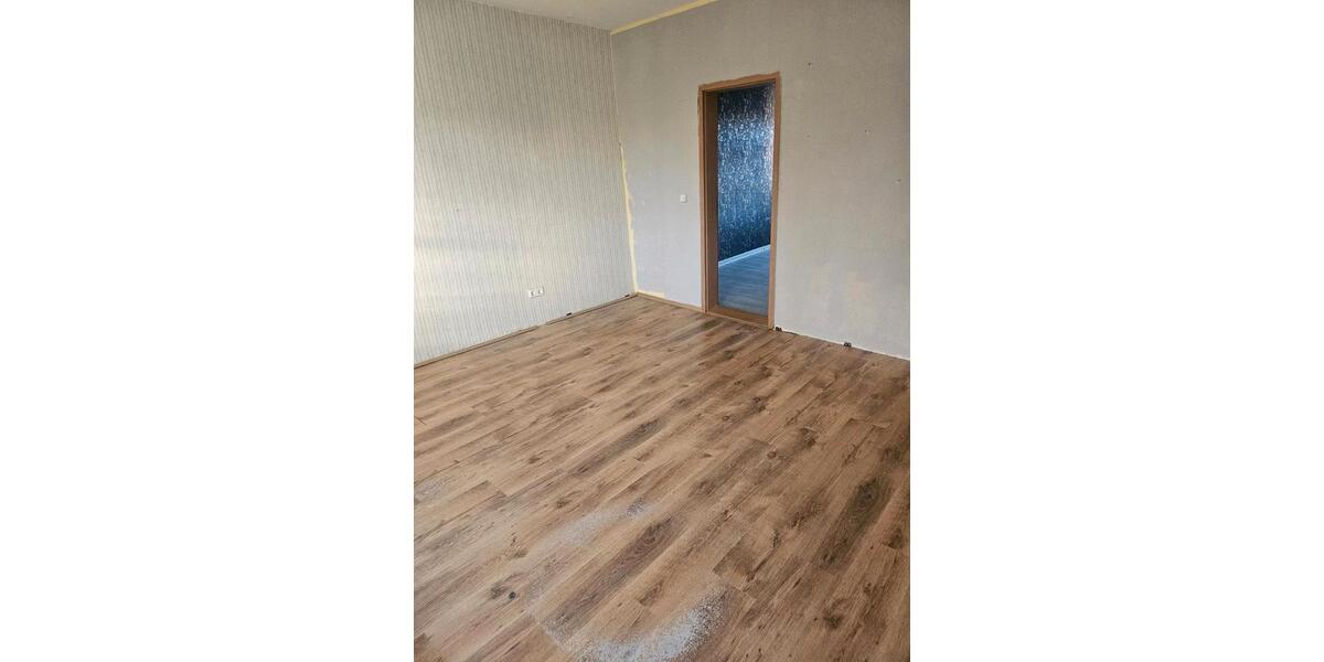 Etagenwohnung Wolmirstedt - 3 Zimmer, 104 m&sup2;, 599&euro; | Angebot:25333499