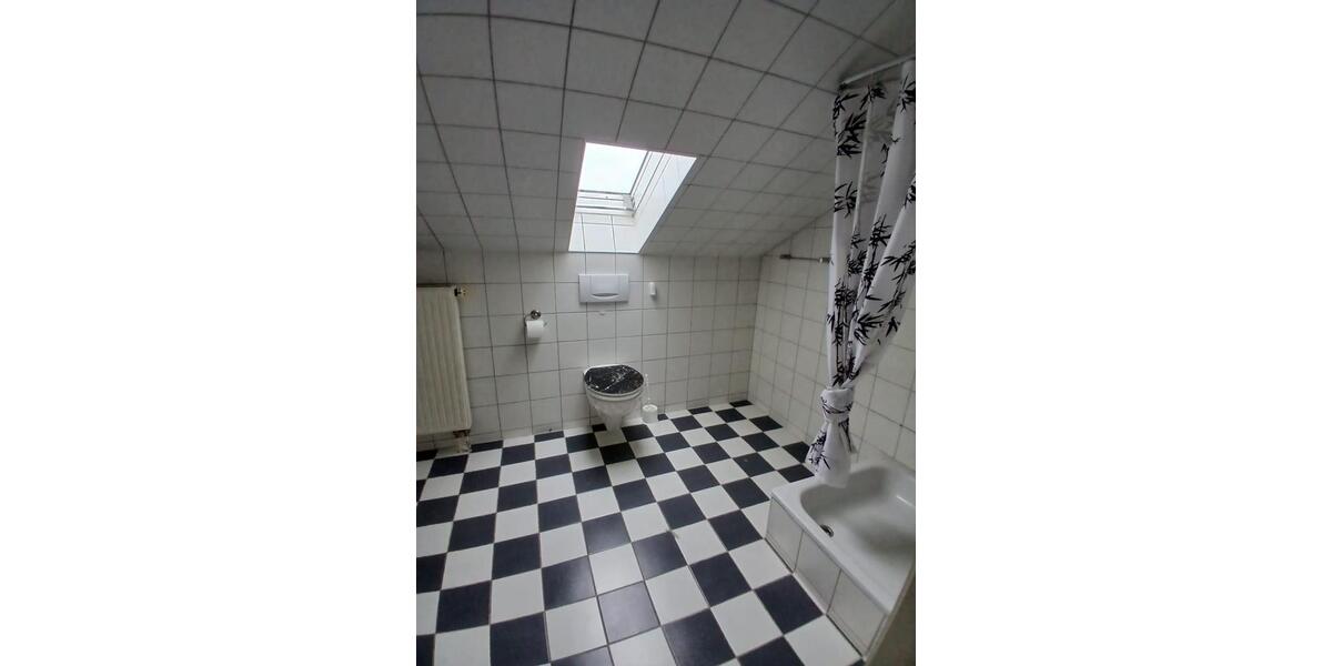 Dachgeschoßwohnung Lichtenfels - 4 Zimmer, 99 m&sup2;, 750&euro; | Angebot:24524275