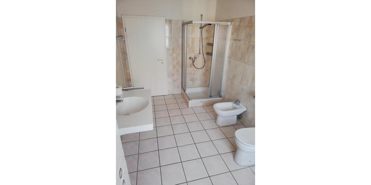 Etagenwohnung Zeven - 4 Zimmer, 122 m&sup2;, 1.220&euro; | Angebot:26033612