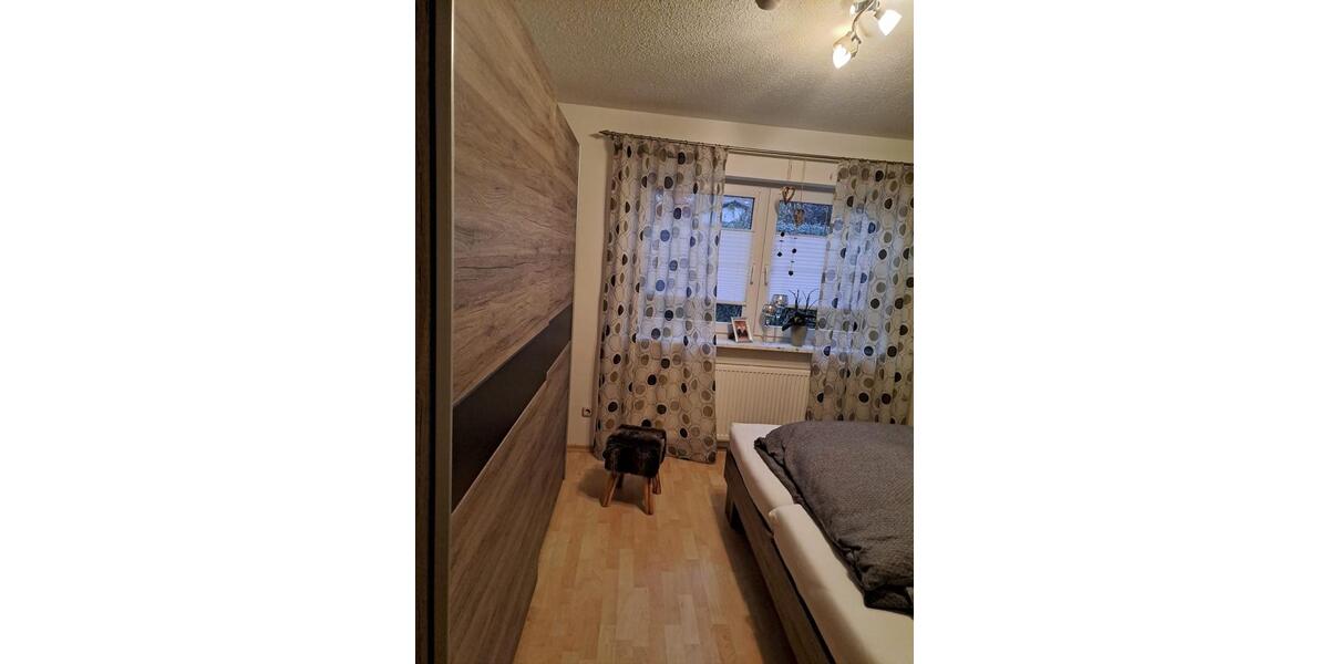 Erdgeschoßwohnung Oberpöring - 3 Zimmer, 75 m&sup2;, 900&euro; | Angebot:25589282