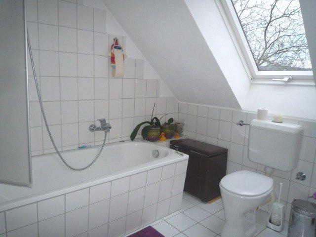 Dachgeschoßwohnung Lage - 2 Zimmer, 58 m&sup2;, 470&euro; | Angebot:26048120