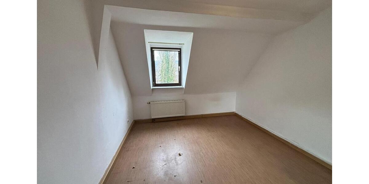 Dachgeschoßwohnung Trier Nord - 3 Zimmer, 62 m&sup2;, 780&euro; | Angebot:25892388