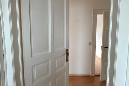 Wohnung Gotha - 4 Zimmer, 96 m&sup2;, 700&euro; | Angebot:26615525