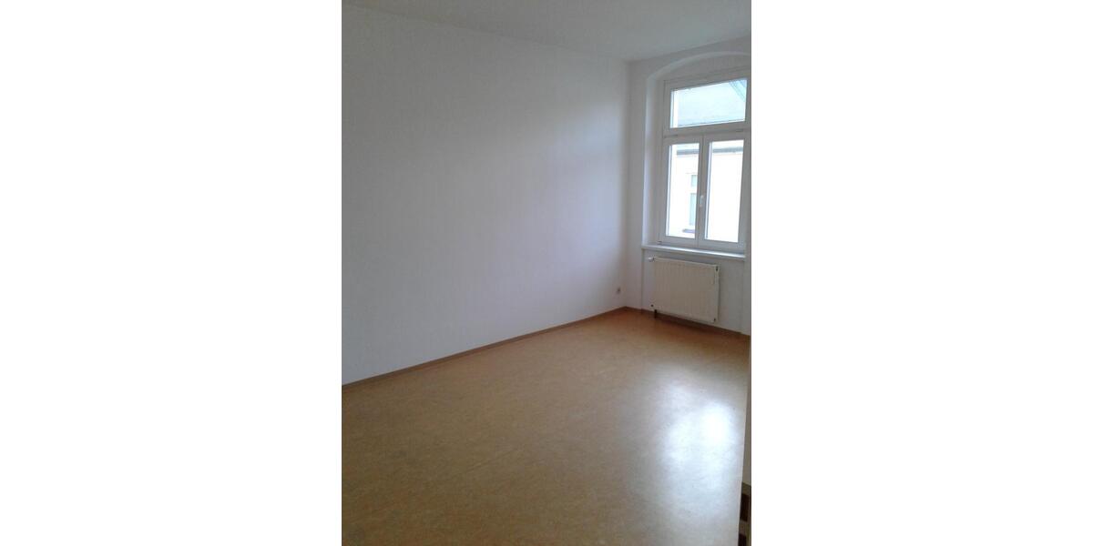 Etagenwohnung Großenhain - 3 Zimmer, 104 m&sup2;, 575&euro; | Angebot:25869648