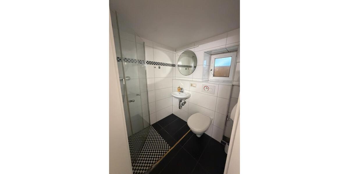 Etagenwohnung Pfinztal - 2 Zimmer, 45 m&sup2;, 690&euro; | Angebot:26043788