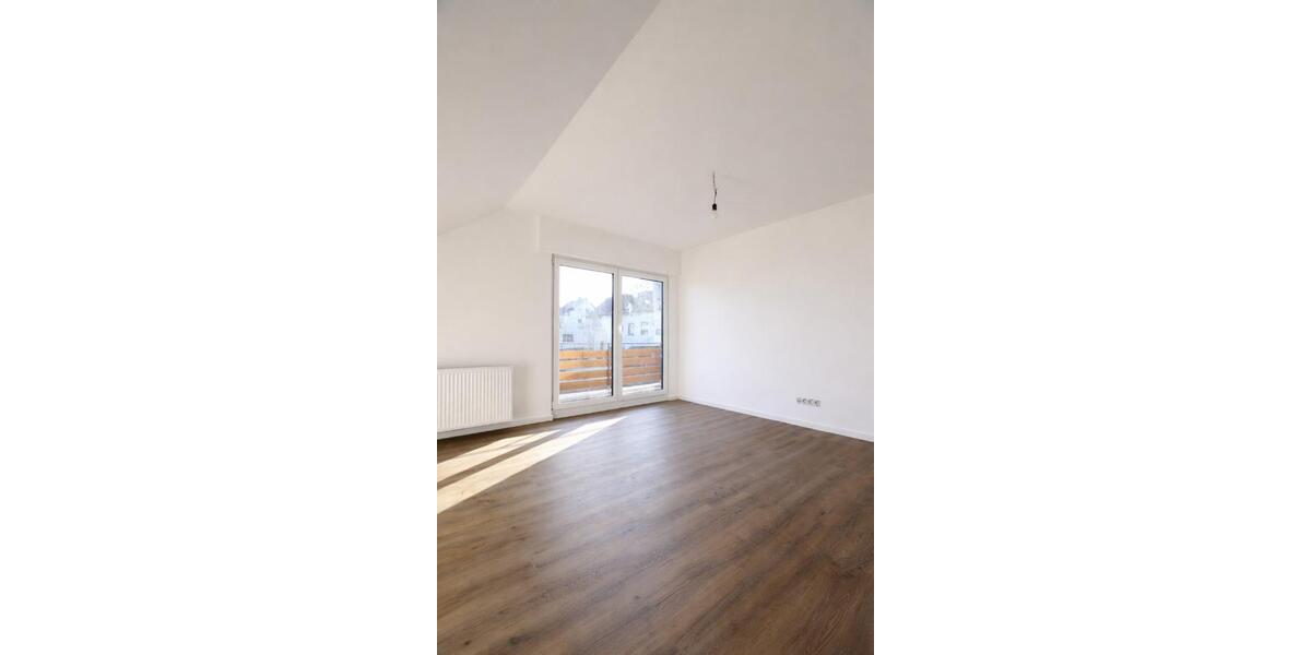 Dachgeschoßwohnung Föhren - 3 Zimmer, 83 m&sup2;, 900&euro; | Angebot:25445876