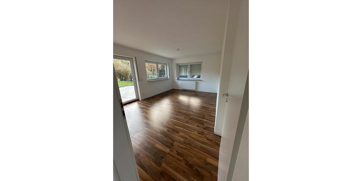 Erdgeschoßwohnung Berglen - 2.5 Zimmer, 85 m&sup2;, 1.010&euro; | Angebot:24745361