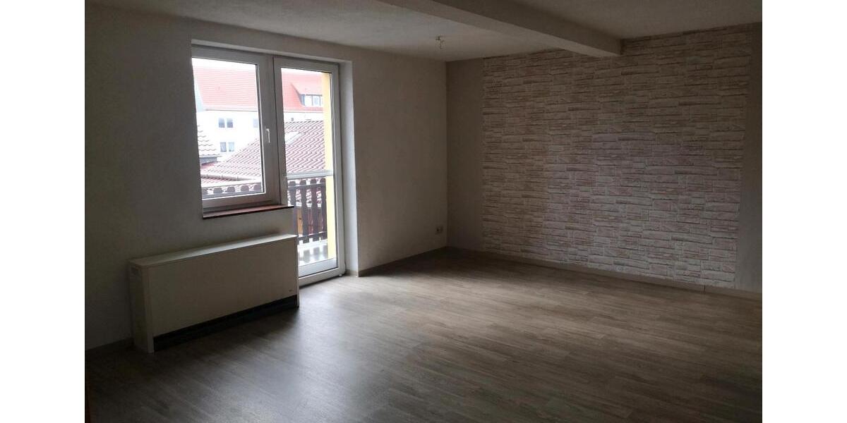 Dachgeschoßwohnung Gartz (Oder) - 3 Zimmer, 72 m&sup2;, 550&euro; | Angebot:26646413
