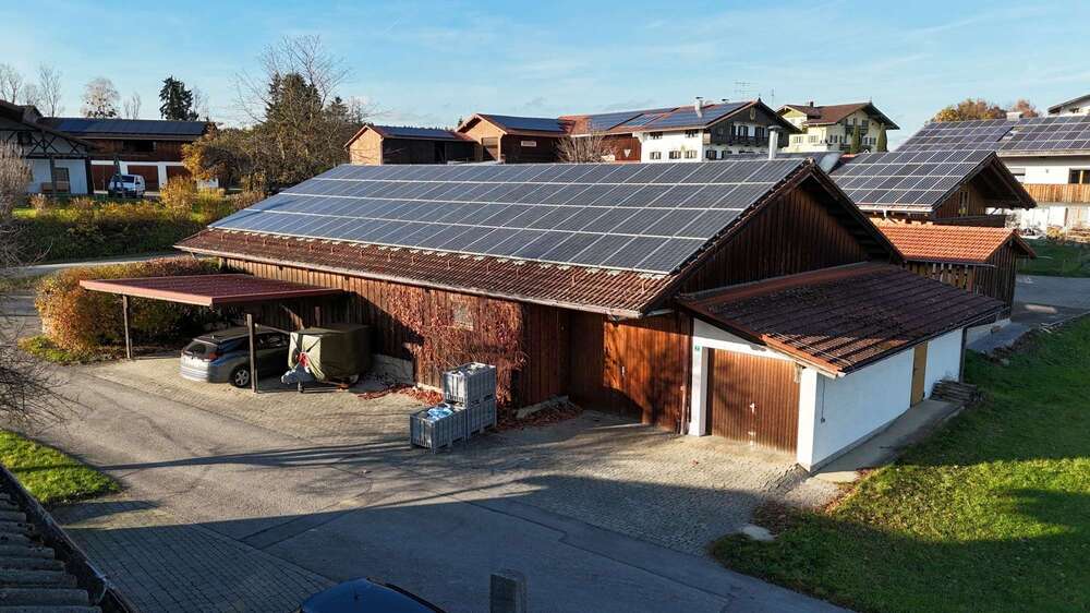 Halle in Bad Feilnbach Dettendorf 1.670 € 401 m² zimmer