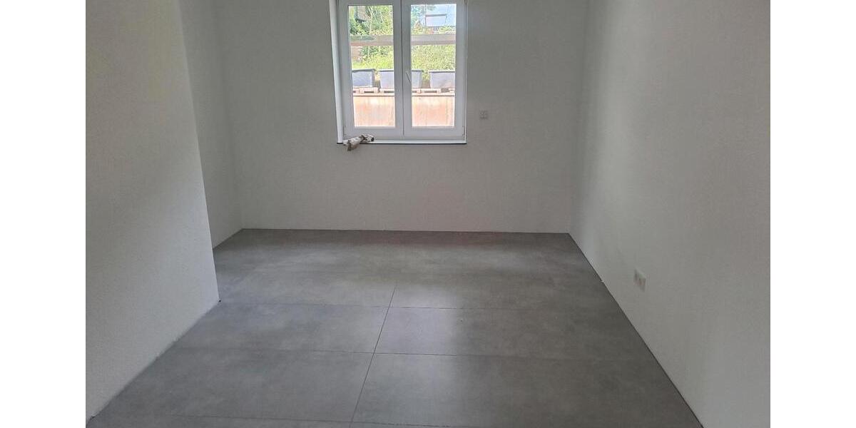 Erdgeschoßwohnung Nüdlingen - 5 Zimmer, 135 m&sup2;, 1.400&euro; | Angebot:26560532