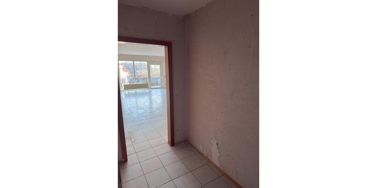 Etagenwohnung Staufenberg - 3 Zimmer, 90 m&sup2;, 850&euro; | Angebot:25395533