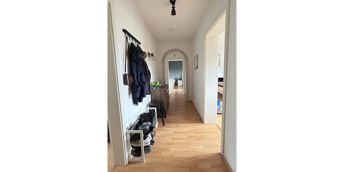 Etagenwohnung Niedenstein - 3 Zimmer, 92 m&sup2;, 650&euro; | Angebot:25943863