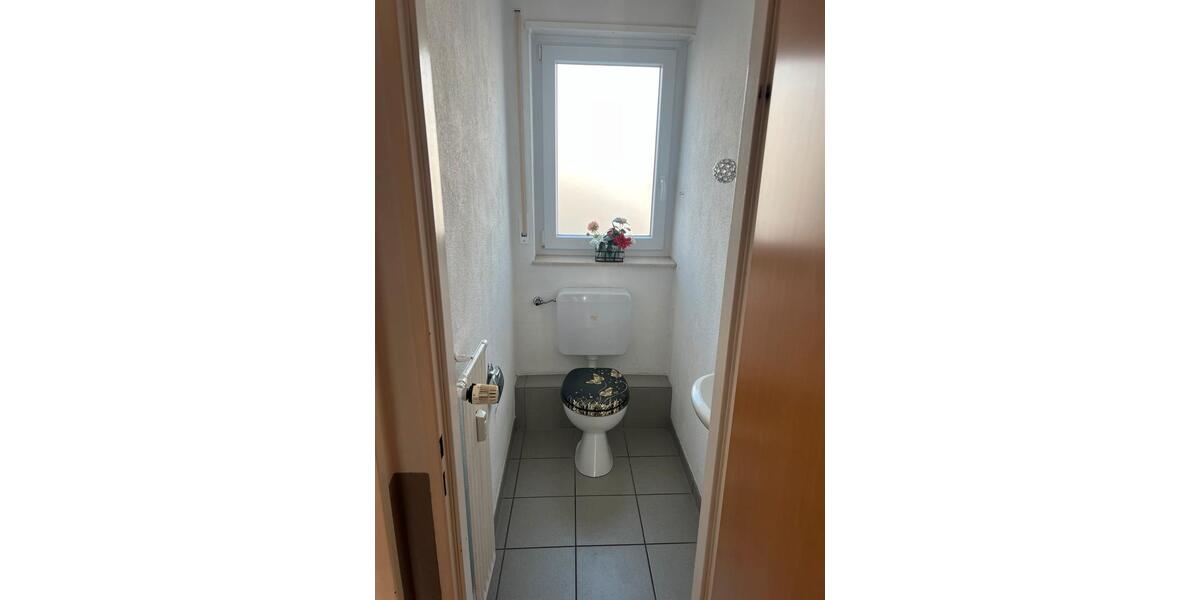 Erdgeschoßwohnung Dreieich - 4 Zimmer, 120 m&sup2;, 1.700&euro; | Angebot:23403248