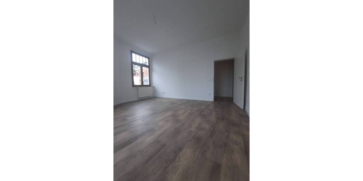 Etagenwohnung Zwickau Pölbitz - 5 Zimmer, 156 m&sup2;, 1.095&euro; | Angebot:26170929
