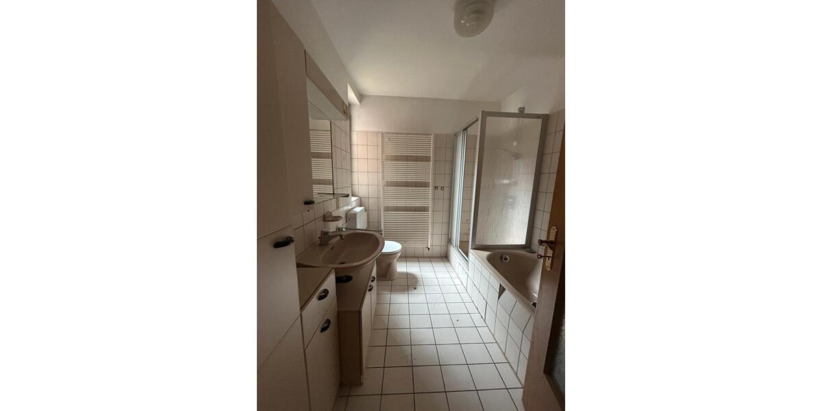 Doppelhaushälfte Waldkappel - 10 Zimmer, 260 m&sup2;, 1.000&euro; | Angebot:26493862