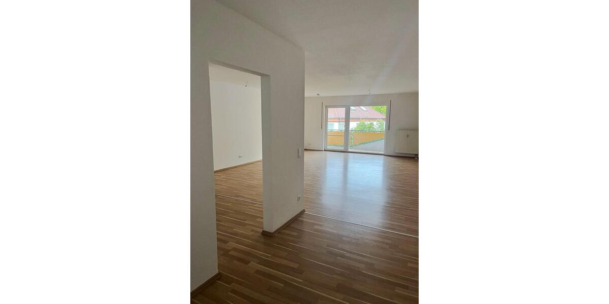 Etagenwohnung Bischofswerda - 2 Zimmer, 79 m&sup2;, 490&euro; | Angebot:26578295
