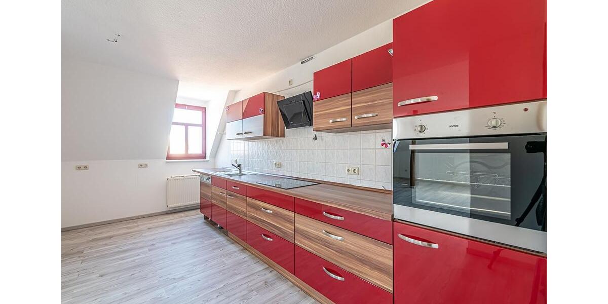 Dachgeschoßwohnung Riesa - 5 Zimmer, 149 m&sup2;, 1.050&euro; | Angebot:22699592