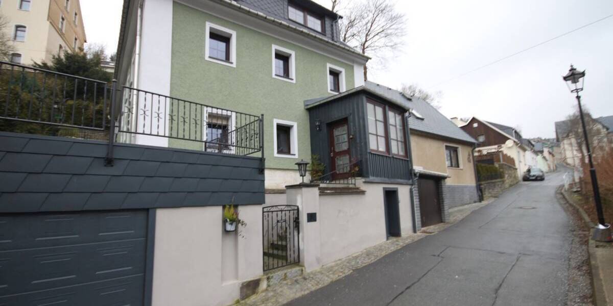 Einfamilienhaus Annaberg-Buchholz OT Buchholz Annaberg - 4 Zimmer, 160 m&sup2;, 800&euro; | Angebot:26686648