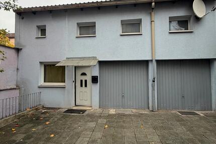 Lagerraum und Büro zimmer