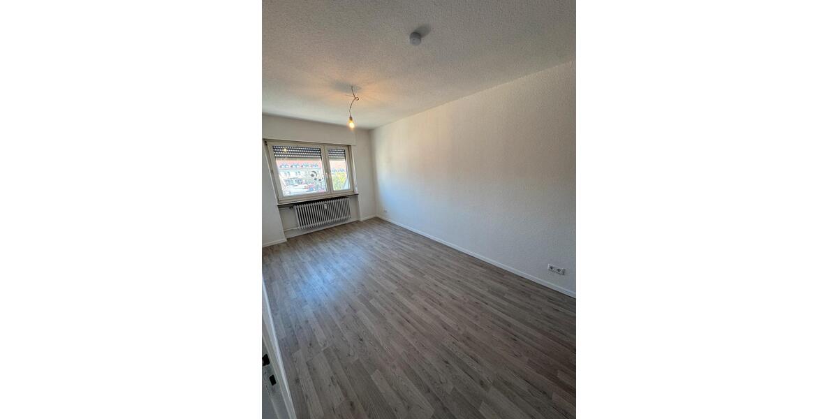 Etagenwohnung Zirndorf - 3 Zimmer, 85 m&sup2;, 1.060&euro; | Angebot:26284462