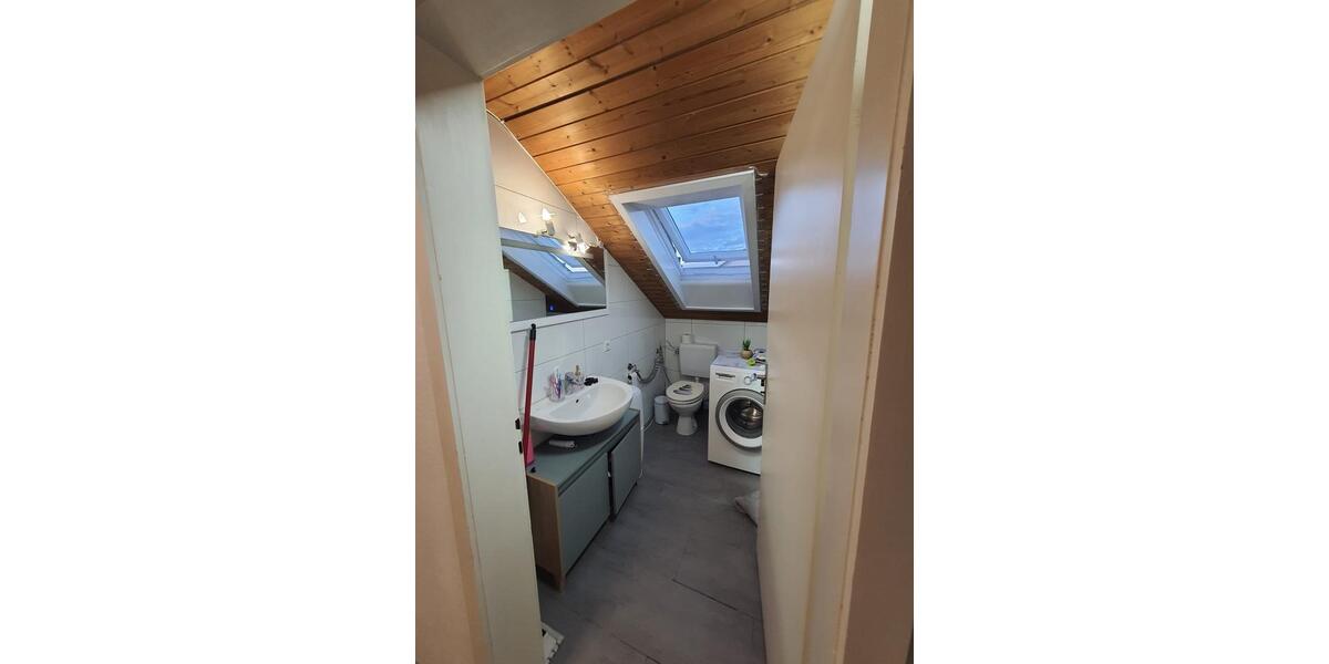 Dachgeschoßwohnung Ehningen - 1 Zimmer, 63 m&sup2;, 1.100&euro; | Angebot:26681898