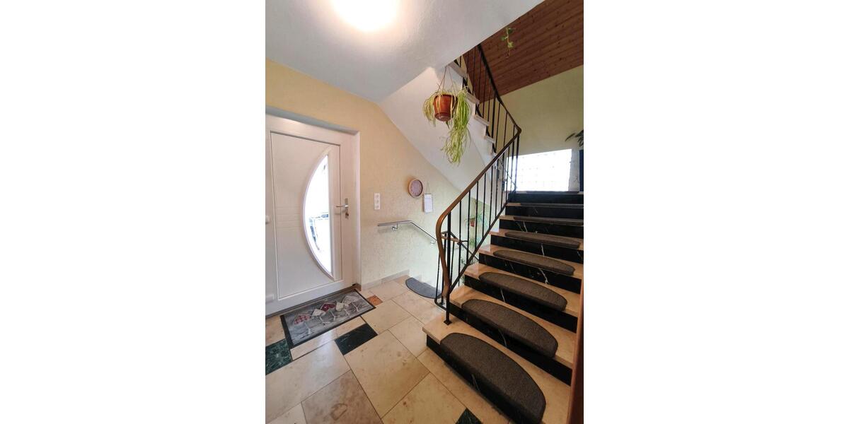 Einfamilienhaus Treuchtlingen - 5 Zimmer, 114 m&sup2;, 1.200&euro; | Angebot:25077609