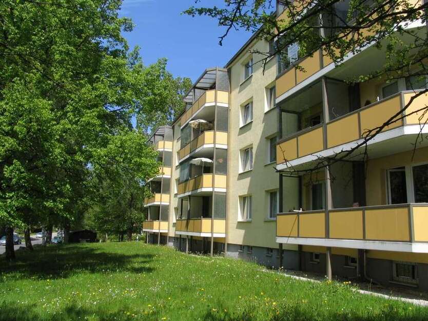 Wohnung zum Mieten in Chemnitz 360 € 59.99 m²