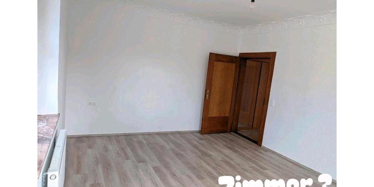 Erdgeschoßwohnung Mellrichstadt - 4 Zimmer, 100 m&sup2;, 750&euro; | Angebot:25902234