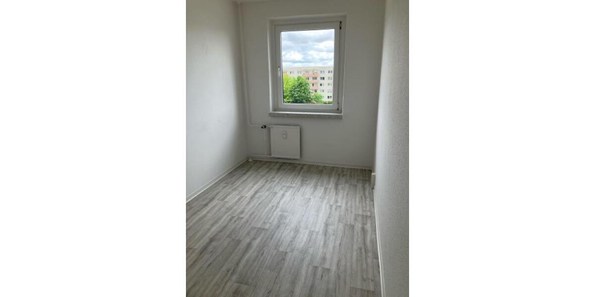 Etagenwohnung Angermünde - 4 Zimmer, 69 m&sup2;, 430&euro; | Angebot:26646802
